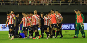 Versus / "Duele ver a los futbolistas llorar por las críticas"