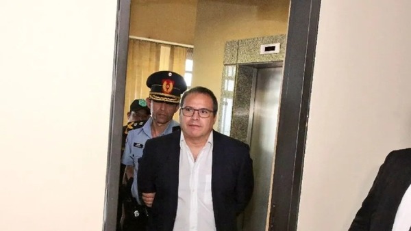 Granada recusa para evadir audiencia de caso de acoso sexual