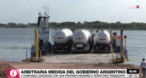 Tras llegar a un acuerdo, liberan a cuatro camiones con gas propano - Megacadena
