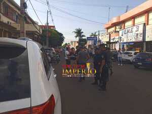 Ocupantes de un automovil asesinan a un hombre en el centro de Pedro Juan Caballero - Radio Imperio 106.7 FM
