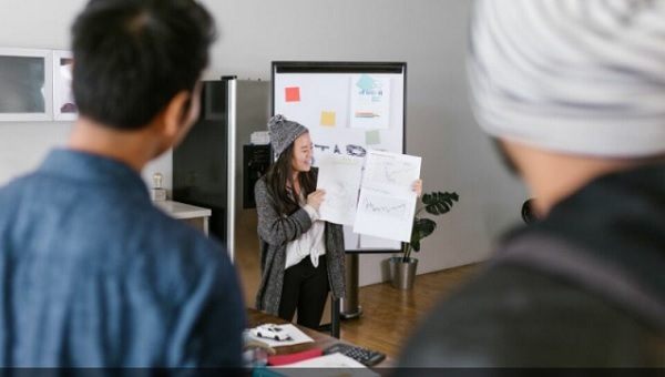 ¿La juventud es el secreto del emprendimiento? Encuesta revela opiniones sorprendentes