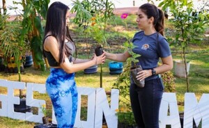  Canjearon plantas por botellas en el Lago de la República