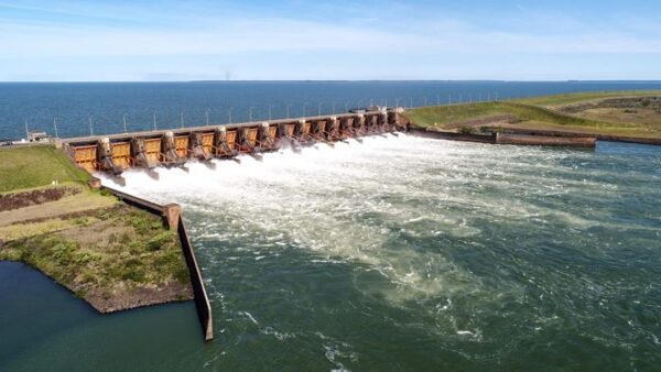 Argentina empezará a pagar deuda acumulada por cesión de energía anuncia Vicepresidente