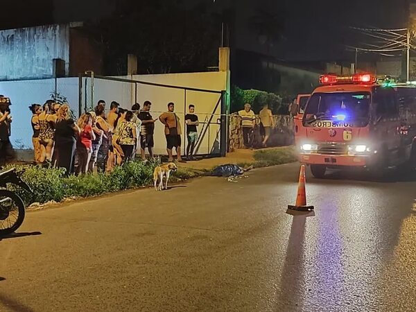 Video: motociclista muere tras chocar por la parte trasera de un camión en San Lorenzo - Policiales - ABC Color