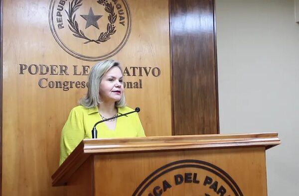Senadora espera que se evalúe a los funcionarios ante eventuales despidos masivos - Política - ABC Color