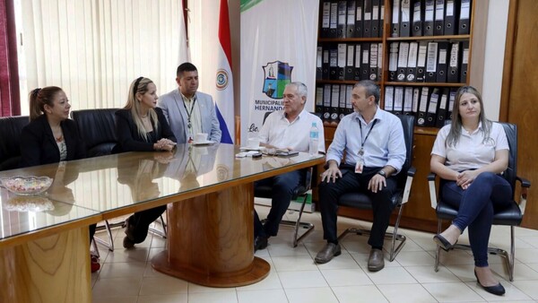 Esposa de Nano llevó a familiar a la Itaipú como “asesora”