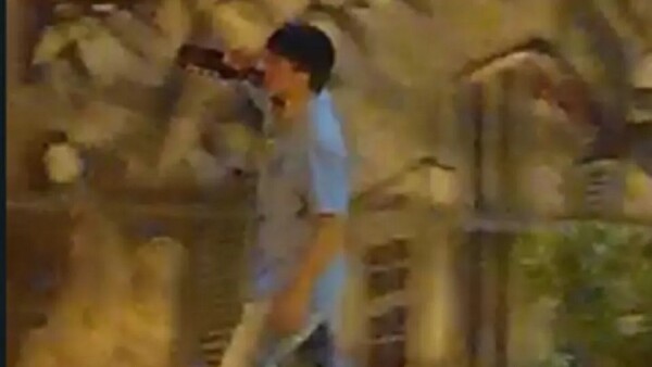 Estrella su auto por una casa, deja a su acompañante y huye ingiriendo alcohol