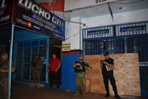 Allanamiento en casa de cambios tras asesinato de hijo de presunto narco en Pedro Juan Caballero - Policiales - ABC Color