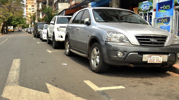 Cuidacoches aún no tienen claras las reglas para el estacionamiento tarifado
