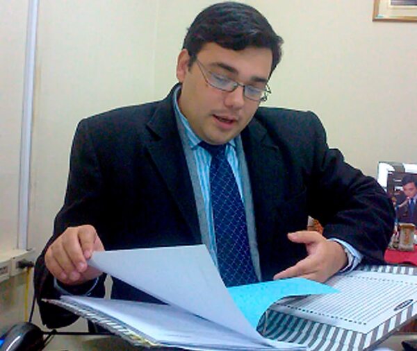 Postulante a juez tendría ventaja por influencia política de su hermano consejero - Nacionales - ABC Color