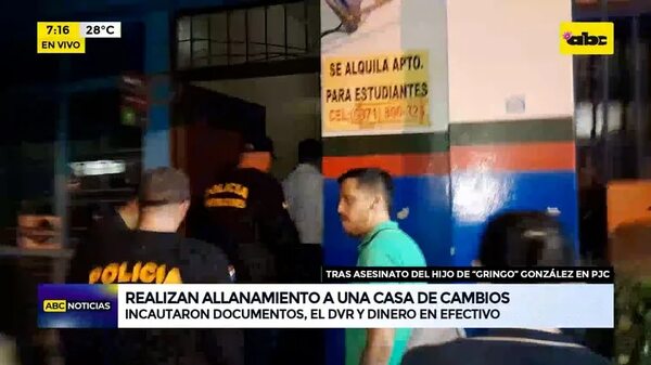 Video: Realizan allanamiento a una casa de cambios - ABC Noticias - ABC Color