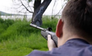 Niño disparó a su primito con un rifle mientras cazaban palomas - Noticiero Paraguay