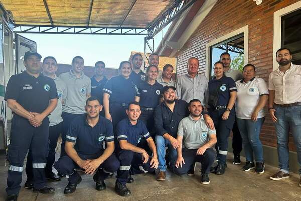 Soroka visita la base del SEME en Encarnación y busca fortalecer la atención médica en la región.