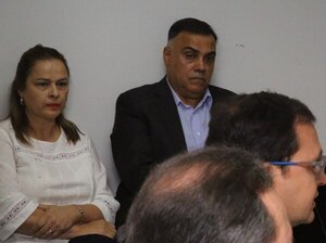 Juicio a Díaz Verón y esposa continuó con la lectura de la acusación - Judiciales.net