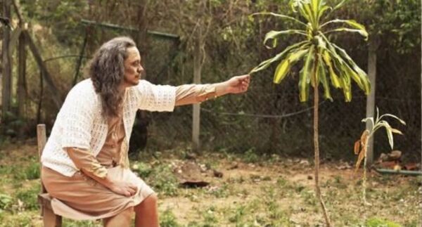 Diario HOY | "Título Olvidado": Obra teatral visibiliza la dura realidad del Alzheimer