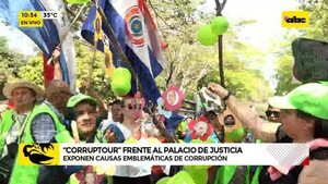 Video: “Corruptour” frente al Palacio de Justicia   - ABC Noticias - ABC Color