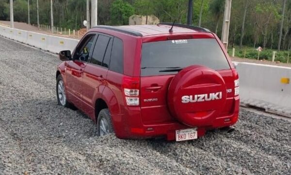 Conductor quedó atrapado en “rampa de frenado” del MOPC