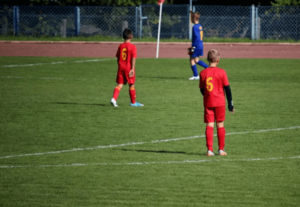 Cambian horarios de campeonatos y entrenamientos de escuelas de fútbol por ola de calor · Radio Monumental 1080 AM