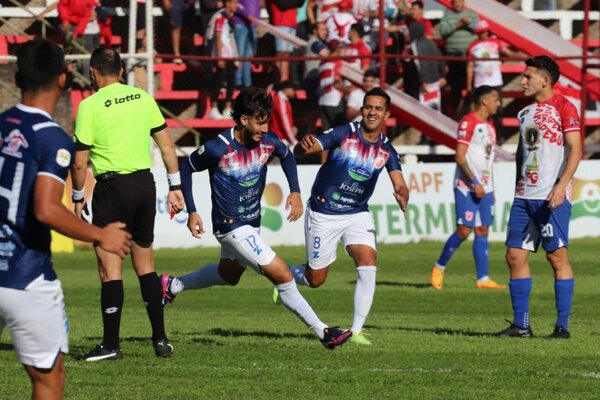 Versus / ¡Una locura! Partido de Intermedia se jugará en un "horario inhumano"