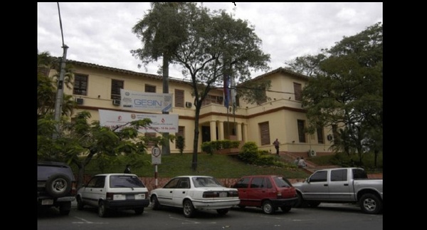 Diputados piden informes al Ministerio de Salud y al IPS
