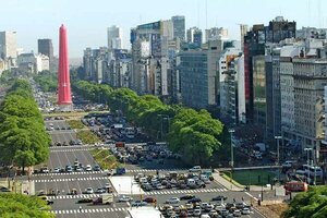 Pusieron condón al Obelisco y causó furor
