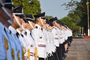 Juran 100 nuevos cadetes de la Policía Nacional