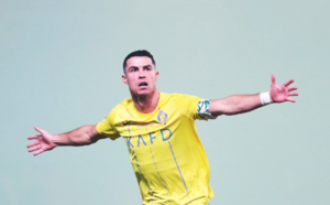Versus / Cristiano Ronaldo se manda un gol “puro humo” en Arabia