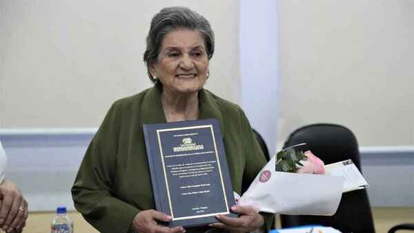 A los 90 años se recibió de magíster en Investigación Científica