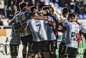 Versus / Problemas en Guaireña antes del partido contra Cerro Porteño