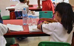 Diario HOY | MEC pide no exigir el uniforme de gala a los niños ante temperaturas elevadas