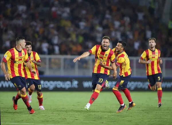 Oudin impulsa al Lecce hasta la segunda plaza - Fútbol Internacional - ABC Color
