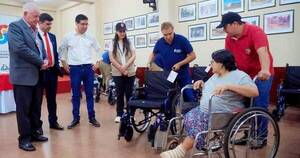 La Nación / Unos 500 adultos mayores tuvieron atención médica, fármacos y sillas de ruedas