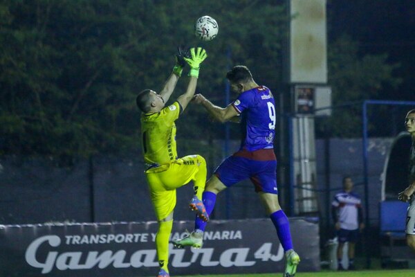 Versus / Empate de Independiente que se festeja en Pedro Juan Caballero