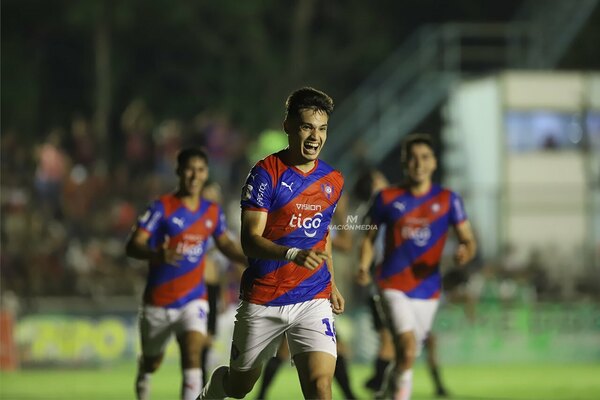Versus / Cerro Porteño estrena el nuevo ciclo de Bernay con trabajada victoria en Villarrica