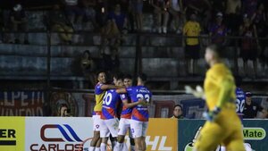 Cerro Porteño recupera la alegría con Víctor Bernay