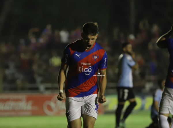 Versus / Damián Bobadilla, la figura de Cerro Porteño: “Vamos a dar pelea”