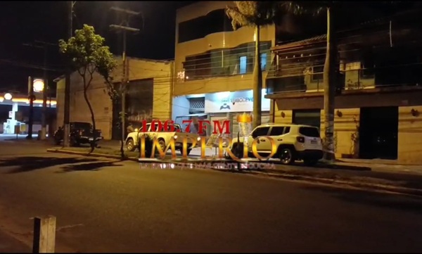 Policía realizó allanamientos en seguimiento a asesinato ocurrido en el centro de PJC - Radio Imperio 106.7 FM