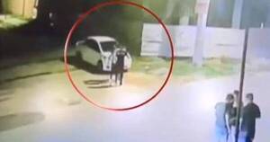 La Nación / Un hombre fue atacado por barras