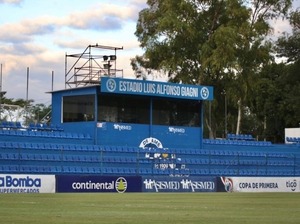 El Tacua recibe a un entonado Olimpia en Villa Elisa