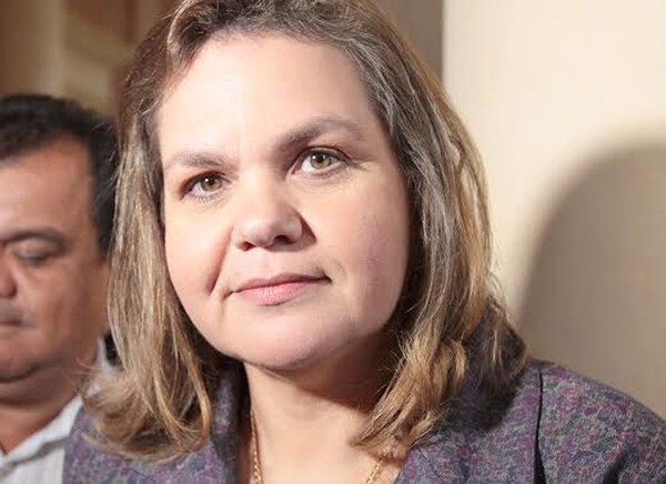 Lilian se hace la ofendida y dice que no fue a EE.UU. a entregar secretos sino a hablar sobre “crimen” – La Mira Digital