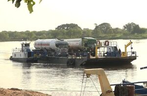Cruzan los últimos camiones que habían quedado varados en Argentina - Nacionales - ABC Color