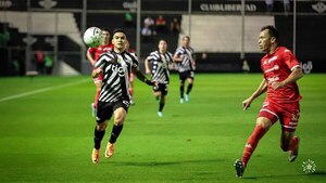Con el debut de Ariel Galeano, Libertad visita a Nacional en el Arsenio Erico
