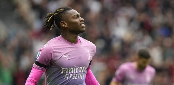 Leao salva a un Milan pírrico