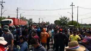 AUDIO: Comercio fronterizo en Nanawa: “Tenemos casi 300 inscripciones en el RUC”, dicen desde Dirección Nacional de Ingresos Tributarios - Enfoque económico - ABC Color