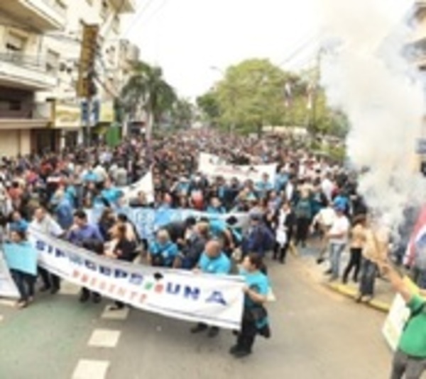 Docentes de la UNA retomarán movilizaciones - Paraguay.com