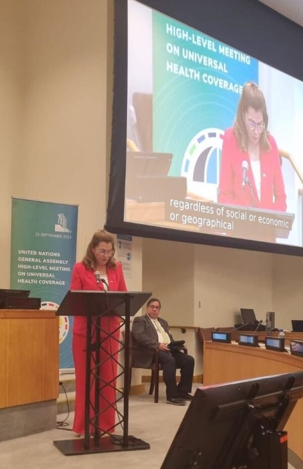 COBERTURA SANITARIA UNIVERSAL ES UNA PRIORIDAD, ASEGURA LA MINISTRA BARÁN