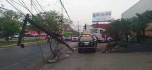 Accidente de tránsito: bus pierde el control sobre Mariscal López - Nacionales - ABC Color