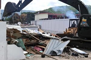 Fuerza Armada de Venezuela recaptura a tres presos fugados de cárcel intervenida - Mundo - ABC Color