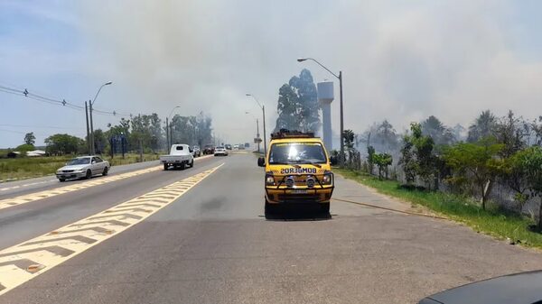 Incendios cerca de rutas: ocho tips para conducir con baja visibilidad  - Nacionales - ABC Color