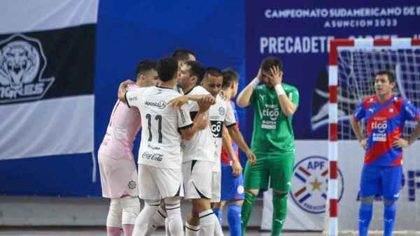 El Franjeado gana la primera pulseada al Ciclón